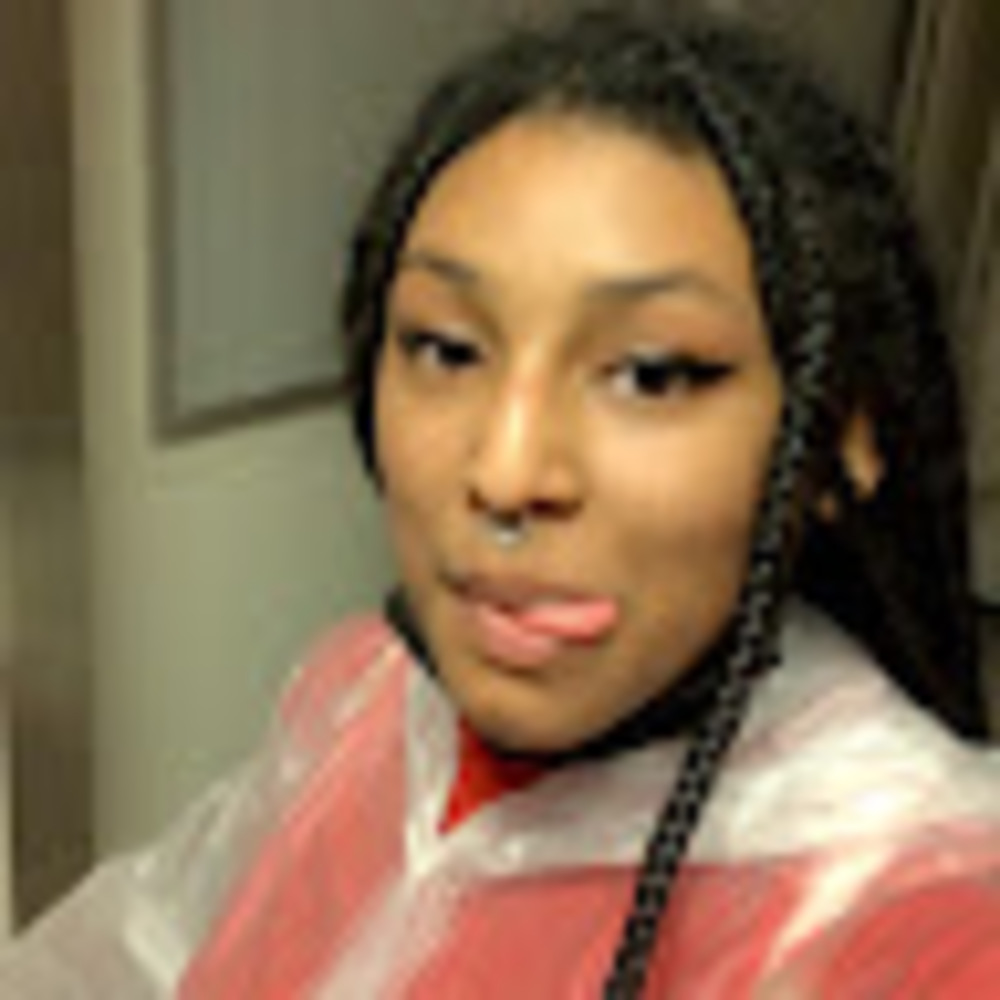 Meet your Posher, Destini